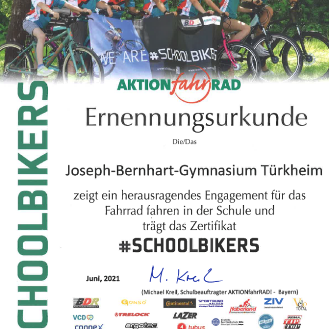 #Schoolbikers
