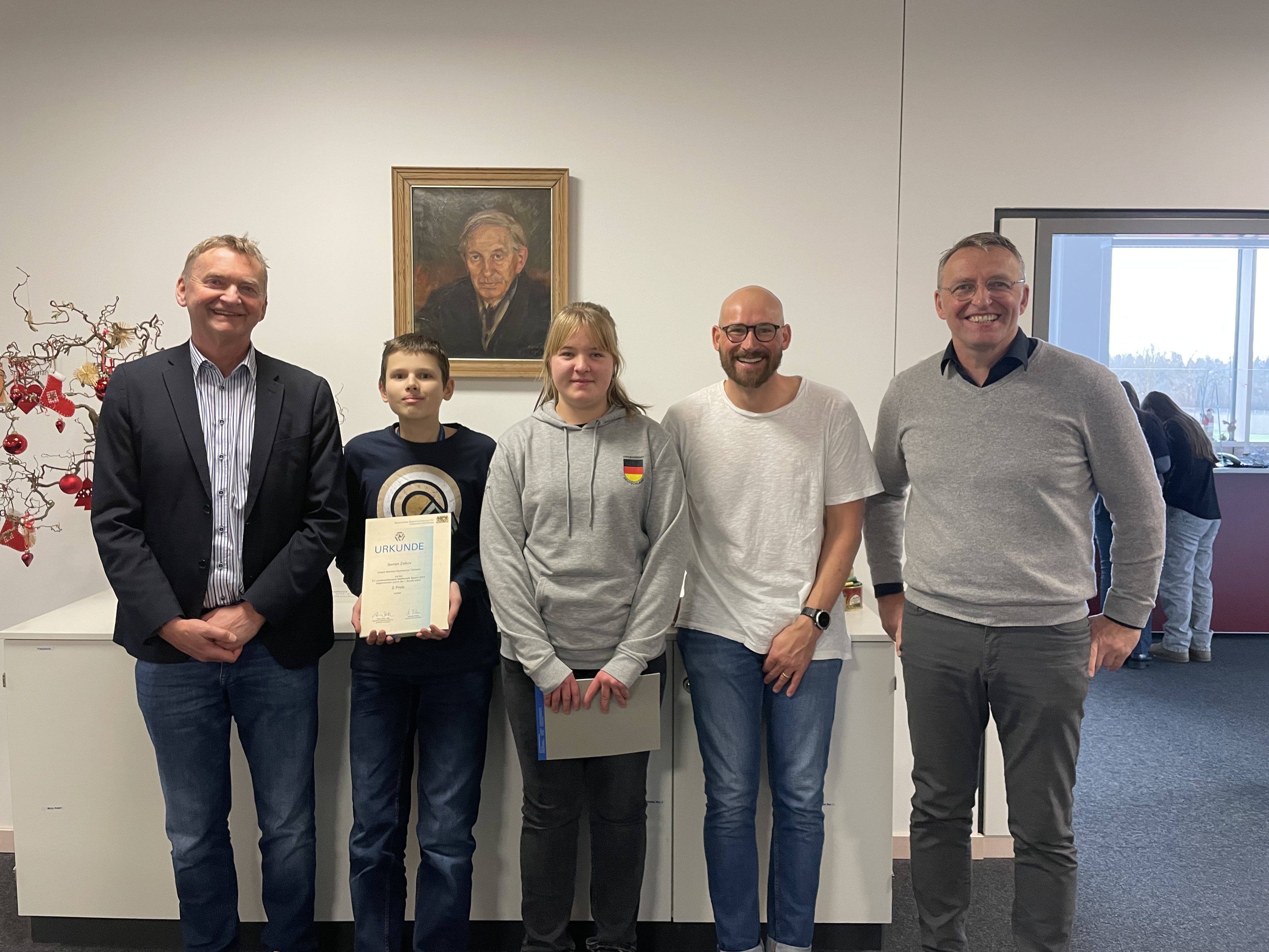 Bild 1_Landeswettbewerb Mathematik_Semen Zheikov 2. Preis 2024